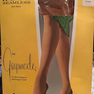 Penney’s by Gaymode seamless support hose in original 1970’s packaging